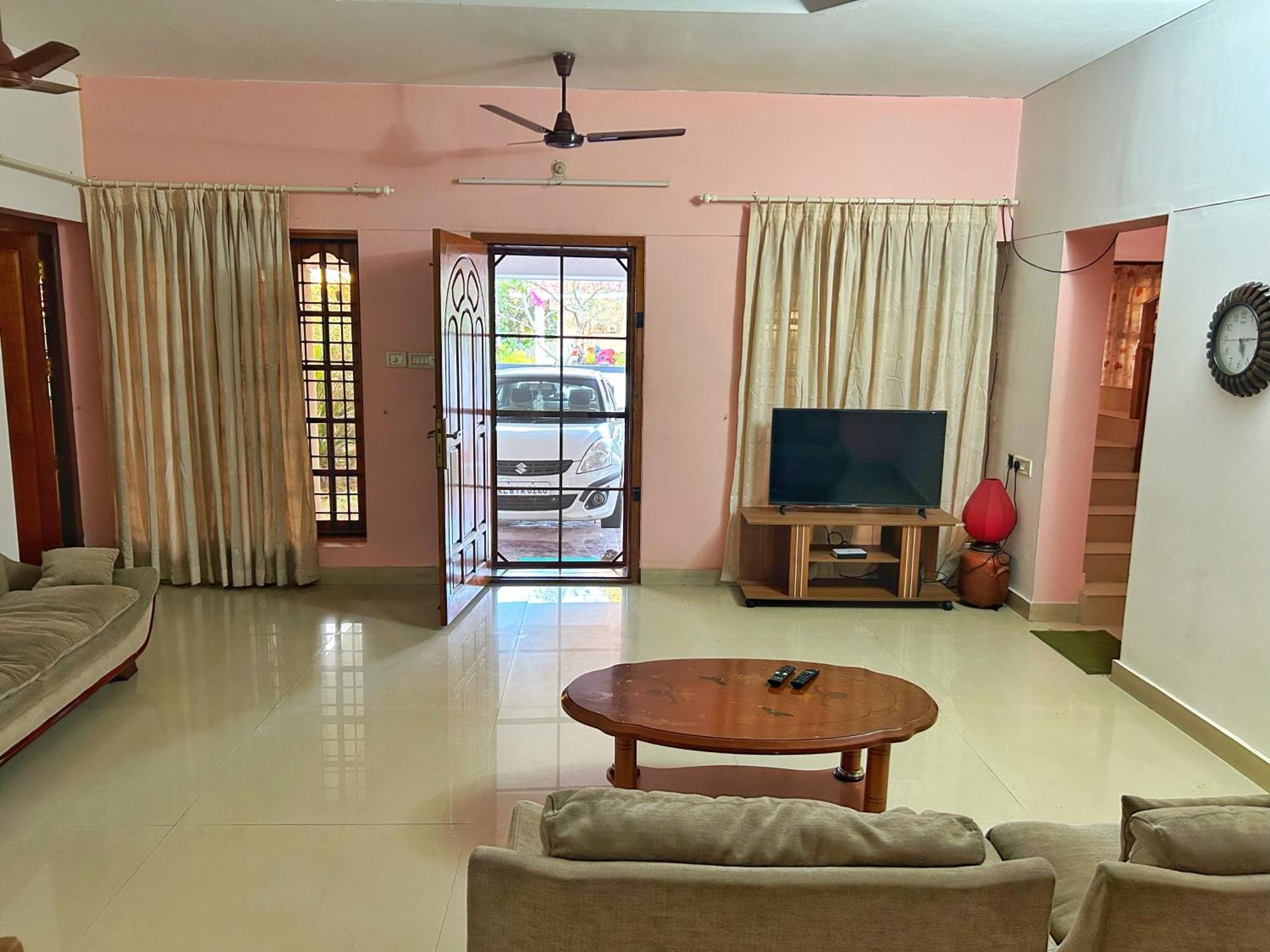 La Casa Trivandrum 4 Bhk Ac Luxury Villa At City Centre, Just 6 Kms To Airport Thiruvananthapuram Extérieur photo