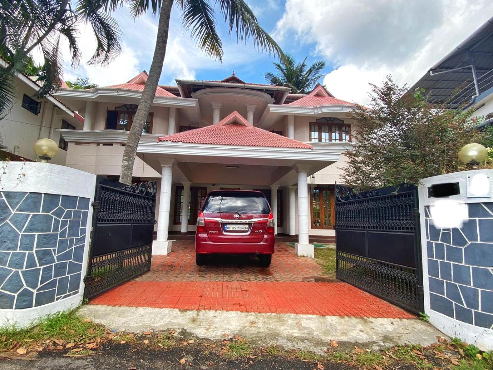 La Casa Trivandrum 4 Bhk Ac Luxury Villa At City Centre, Just 6 Kms To Airport Thiruvananthapuram Extérieur photo