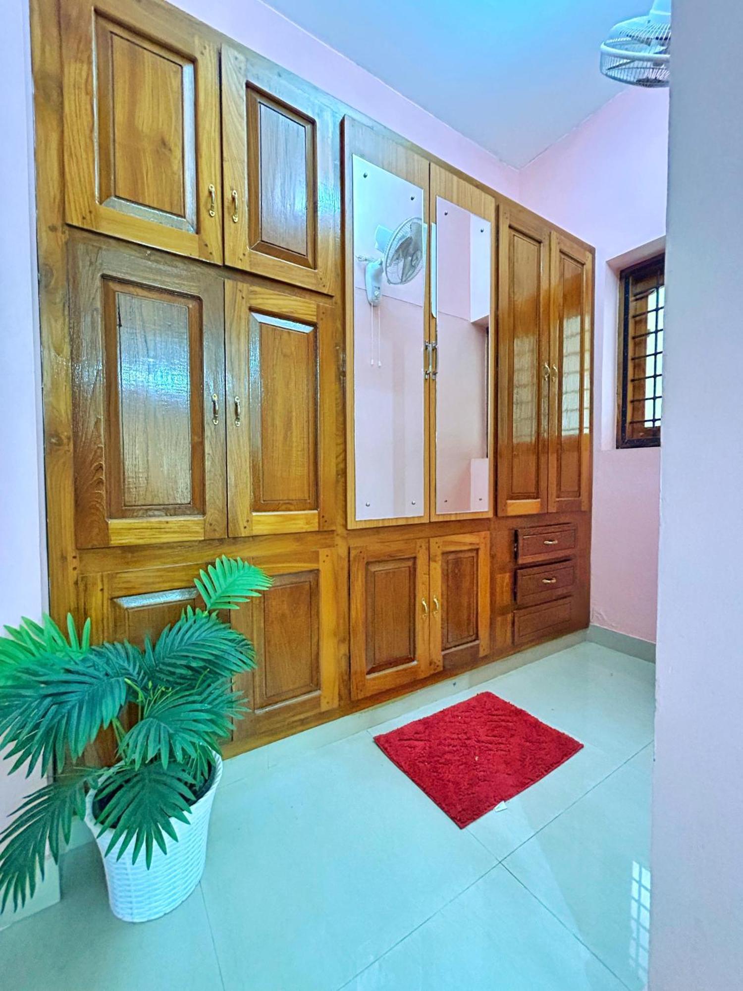 La Casa Trivandrum 4 Bhk Ac Luxury Villa At City Centre, Just 6 Kms To Airport Thiruvananthapuram Extérieur photo