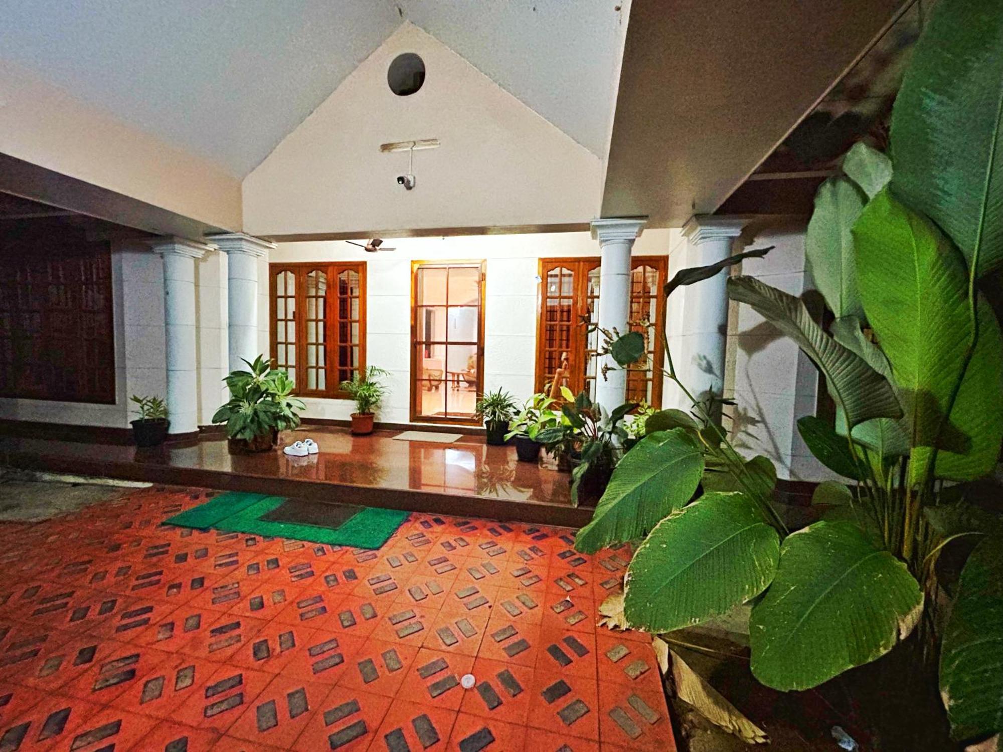 La Casa Trivandrum 4 Bhk Ac Luxury Villa At City Centre, Just 6 Kms To Airport Thiruvananthapuram Extérieur photo