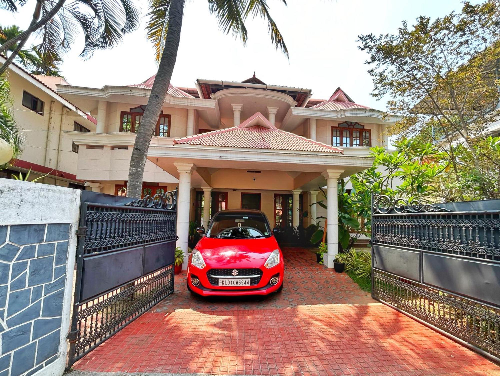 La Casa Trivandrum 4 Bhk Ac Luxury Villa At City Centre, Just 6 Kms To Airport Thiruvananthapuram Extérieur photo